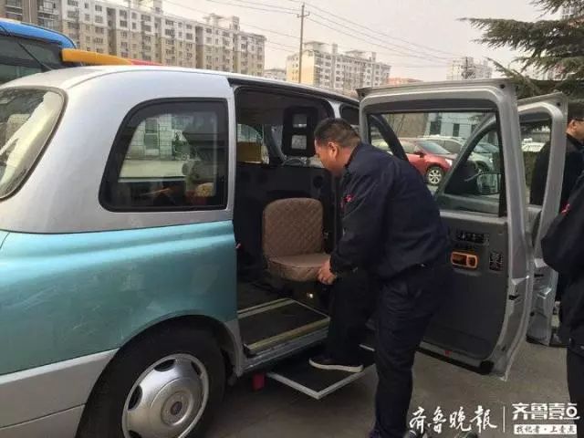 两会之声｜如何方便老人残疾人打车？代表建议优化无障碍出租车政策支持